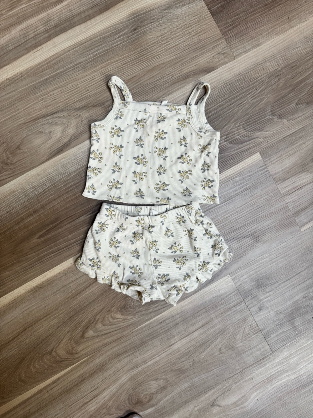 Quincy Mae Cream Floral Ruffle Baby Shorts - Soft Cotton Kids Bottoms
